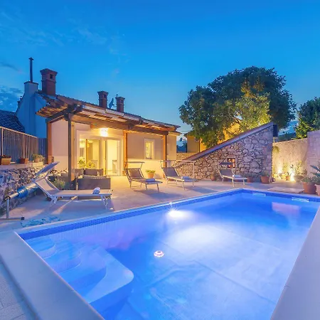 Ferienhaus Traumhafte Nur 300 Meter Zum Mit Beheiztem Pool, Whirlpool, Kicker, Grill *