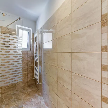 Traumhafte Nur 300 Meter Zum Mit Beheiztem Pool, Whirlpool, Kicker, Grill