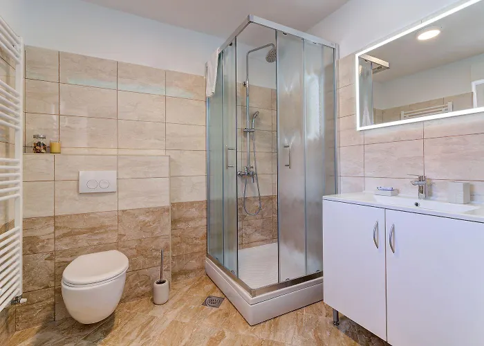 Traumhafte Nur 300 Meter Zum Mit Beheiztem Pool, Whirlpool, Kicker, Grill Vikendica Novi Vinodolski