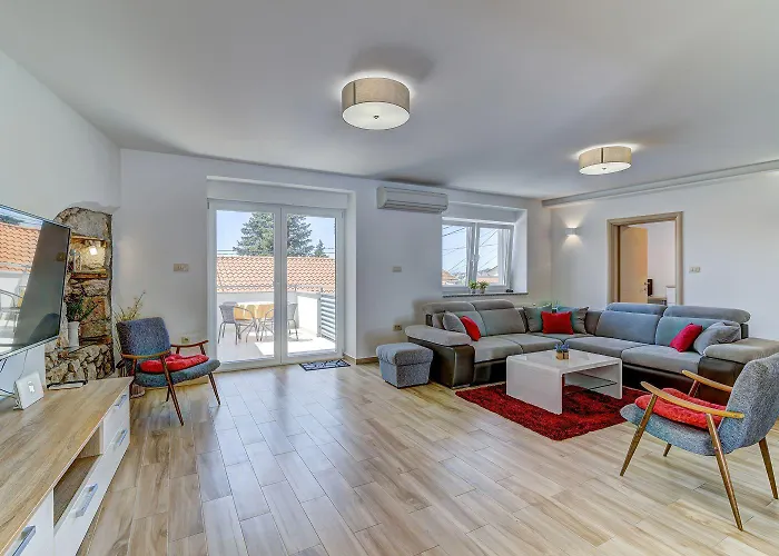 Traumhafte Nur 300 Meter Zum Mit Beheiztem Pool, Whirlpool, Kicker, Grill