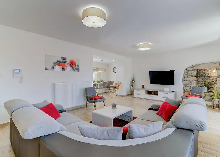 Traumhafte Nur 300 Meter Zum Mit Beheiztem Pool, Whirlpool, Kicker, Grill Vikendica *